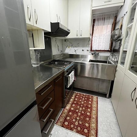Boulevard Apartment Tirana Bagian luar foto