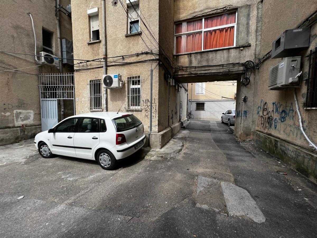 Boulevard Apartment Tirana Bagian luar foto