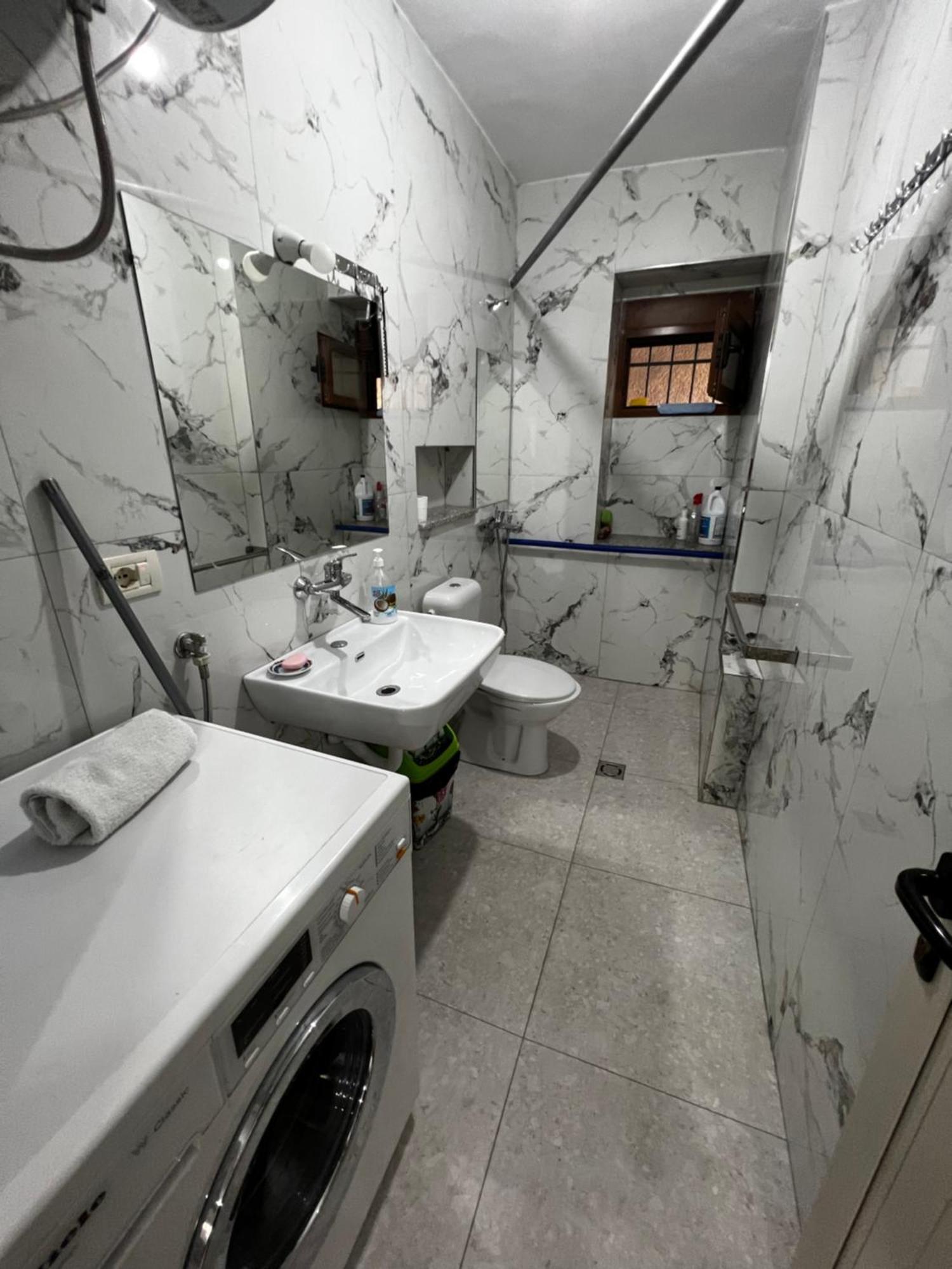 Boulevard Apartment Tirana Bagian luar foto